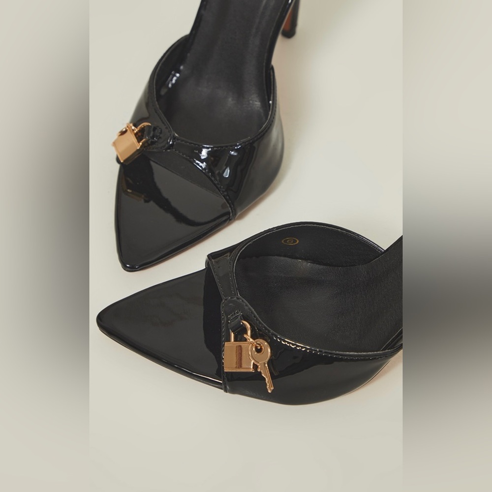 Black sandals